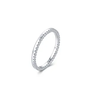 Bague Éternité Élégante en Argent Sterling 925 pour Femme Minimaliste Incrustée de Zirconia Anneau de Doigt Mince Bijoux de Mode
