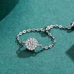 Adjustable S925 silver chain ring with a sparkling halo circular micro-pave setting