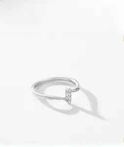 Detail shot of a 925 sterling silver open ring with vertical zircon inlay decoration