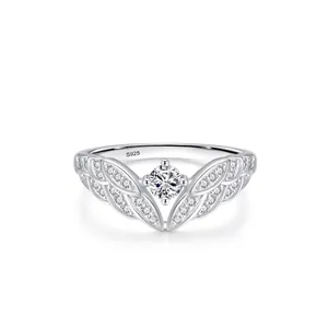 925 Sterling Silver Angel Wings Crown Ring For Women Luxury Round Zirconia Inlaid Sparkling Finger Ring Fashion Jewelry Gift