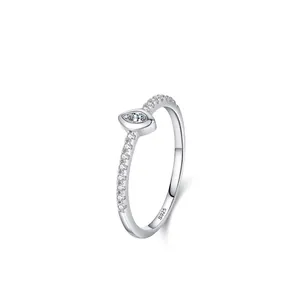 Elegant 925 Sterling Silver Geometric Ring For Women Marquise Cut Zirconia Inlaid Wedding Accessory Minimalist Jewelry