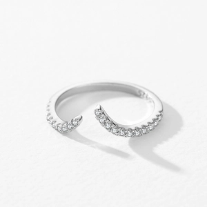 Elegant s925 sterling silver open ring with sparkling pavé-set zircons and wave curve