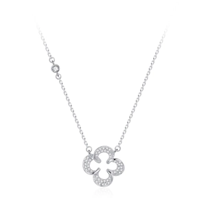 Elegant s925 silver four-leaf clover pendant necklace with sparkling zircon pavé