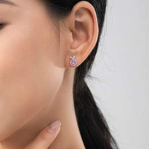 Clou d'oreille en argent S925 avec zircon rose halo et pierres marquises