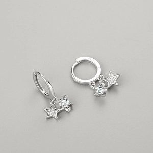Boucles d'oreilles étoiles en argent S925 avec micro-incrustation de cristaux