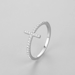 Elegante anello a croce in argento sterling S925 con zirconi scintillanti micro-pave