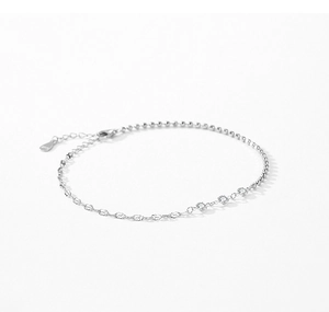 Detailed close-up of S925 sterling silver chain with flower links and shiny zircon stones