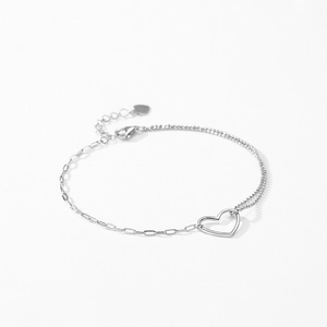 Minimalist S925 silver heart bracelet with paperclip chain and bead links design