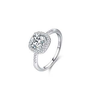 Elegant S925 sterling silver halo engagement ring with round brilliant cut diamond simulant