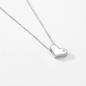 Polished S925 sterling silver heart pendant necklace with a single tiny zircon stone