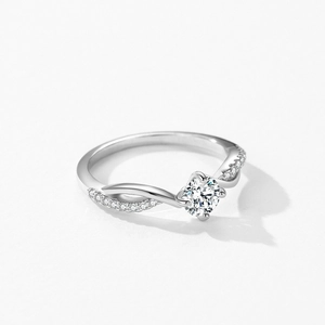 Elegant 1 carat S925 sterling silver moissanite ring with twisted pave band for women