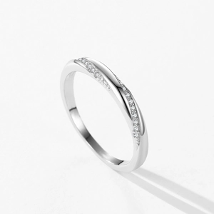 Minimalist S925 sterling silver geometric criss-cross ring with micro-pave zirconia details