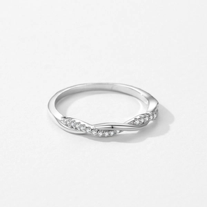 Elegant S925 sterling silver crisscross ring with micro-pave cubic zirconia accents