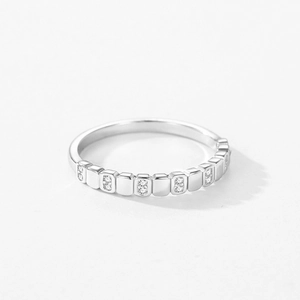 Bague géométrique minimaliste en argent sterling S925 avec zircons ronds pavés