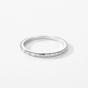 Elegante anello eternity in argento sterling S925 con micro-pave per donne