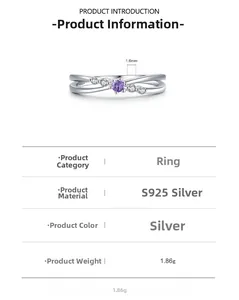Vue macro de la bague en argent sterling S925 avec poinçon S925 et zircone violette