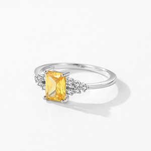 Anello in argento sterling S925 con diamante simulato giallo taglio a smeraldo