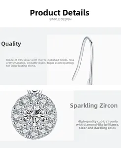 Détails des boucles d'oreilles en argent 925 avec zircons sertis et finition poli miroir