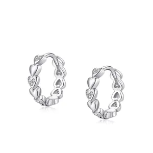 Boucles d'Oreilles Créoles en Forme de Cœur en Argent Sterling S925 pour Femmes avec Micro Incrustation de Zirconia Design de Luxe
