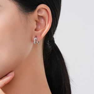 Eleganti orecchini a doppio strato in argento S925 con pavé di zirconi cubici scintillanti
