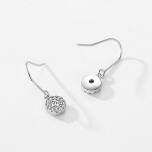 Boucles d'oreilles pendantes en argent 925 avec zircons ronds en serti halo élégant