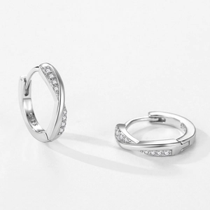 Boucles d'oreilles créoles S925 en argent sterling avec zircon cubique et design torsadé