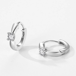 Elegant S925 sterling silver hoop earrings featuring a brilliant round-cut cubic zirconia