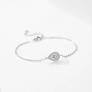 Elegant S925 sterling silver pear shaped halo cubic zirconia bracelet with adjustable chain