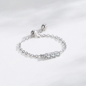 Adjustable S925 sterling silver geometric chain ring with three sparkling zircons