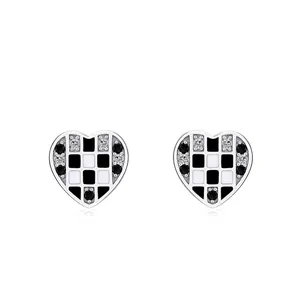 Boucles d'Oreilles Clous Damier Cœur en Argent Sterling 925 Émail Noir Blanc Zirconia Bijoux Rétro Chic pour Femme