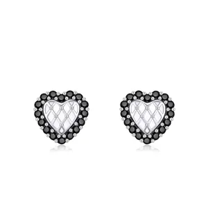 Boucles d'Oreilles Clous Coeur en Argent Sterling 925 Avec Zirconia Noir Design Matelassé Vintage Bijoux Fantaisie Femme