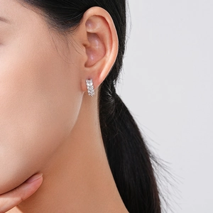 Élégantes boucles d'oreilles feuilles en argent 925 avec cristaux de taille marquise