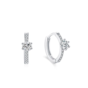 Créoles classiques en argent sterling 925 avec zircons ronds brillants et serti à six griffes