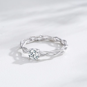 Sparkling S925 sterling silver twist ring with brilliant round cut diamond zircon for women