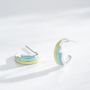 Elegant S925 sterling silver U-shaped stud earrings with rainbow enamel drip stripes