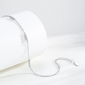 Bracelet élégant en argent S925 avec breloques rectangulaires et micro-pavage de zircons