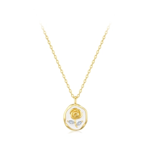 Collier en argent S925 doré avec pendentif rose en émail blanc et feuilles en zircon
