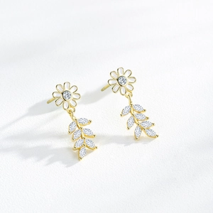 S925 silver daisy stud earrings with enamel petals and marquise zircon leaf drops