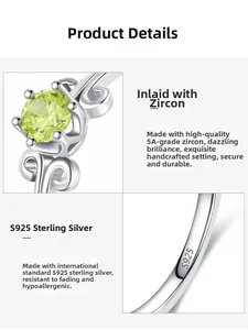 Detaillierte Makroansicht des S925 Sterlingsilberrings mit eingravierter Stempelmarkierung