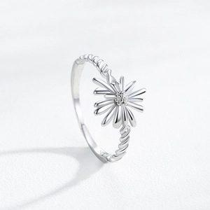 S925 sterling silver sunflower ring with tiny diamonds and braided band detail