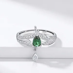 Vintage 925 Sterling Silver Green Zirconia Crown Ring For Women Pear Cut Gemstone Mermaid Tear Droplet Pendant Ring Jewelry