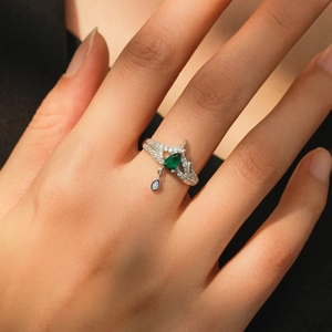 S925 sterling silver crown ring with green pear-cut gem and dangling pendant charm