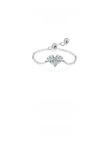 Detailed view of S925 silver heart-shaped chain ring with adjustable zircon bead