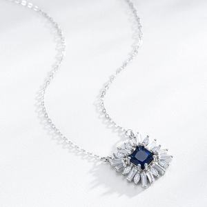 Collier vintage en argent S925 avec pierre bleue et pendentif en zircon étincelant