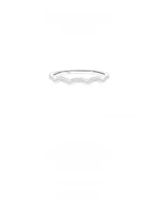 Macro shot of S925 sterling silver wavy ring with beaded texture and S925 hallmark