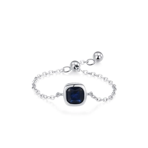 Bague chaîne minimaliste en argent S925 avec une pierre carrée bleu roi scintillante