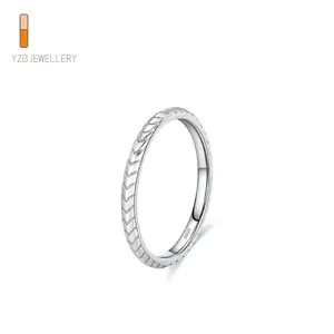 925 Sterling Silver Ring For Women Minimalist V-shaped Arrow Pattern Metal Texture Stackable Fashion Commuter Jewelry Silver Finger Ring