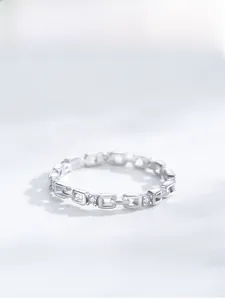 Macro shot of S925 sterling silver chain link ring with sparkling zircon stones