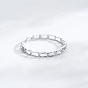 Minimalist S925 sterling silver geometric hollow oval link chain ring for women