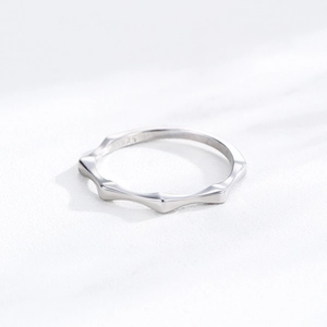 Minimalist S925 sterling silver bamboo joint style ring with polished geometric finish